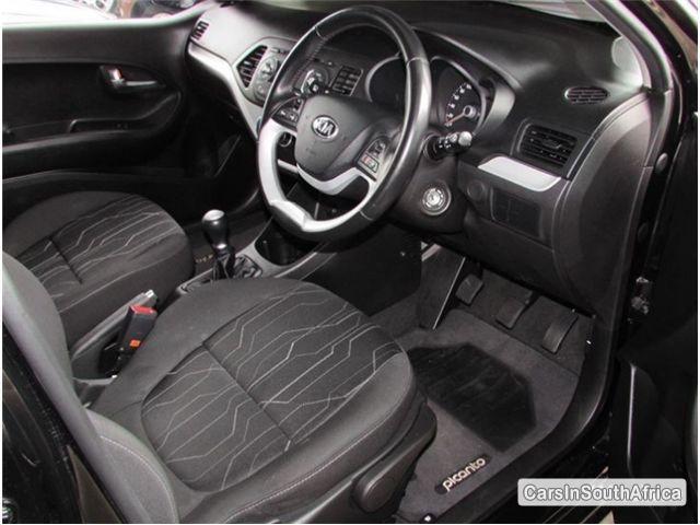 Kia Picanto Manual 2013 - image 4