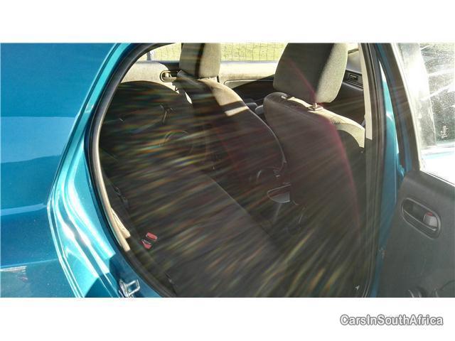 Mazda 121 Manual 2013 - image 4