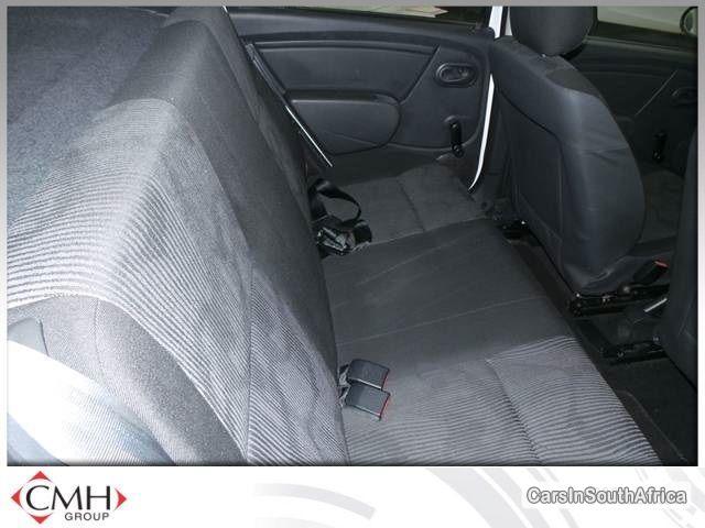 Renault Sandero Manual 2010 - image 5
