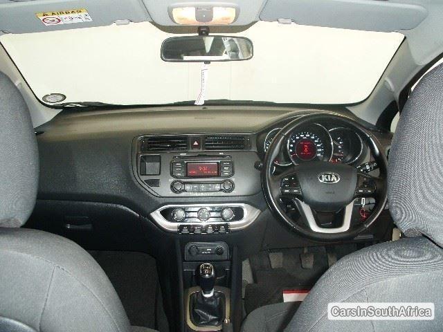 Kia Rio Manual 2014 - image 5