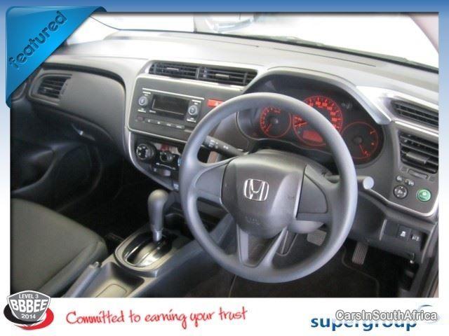Honda Ballade Automatic 2014 - image 5
