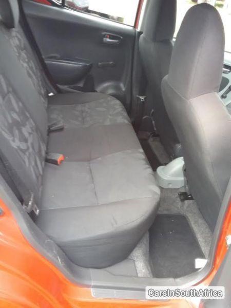 Isuzu Manual 2012 - image 5