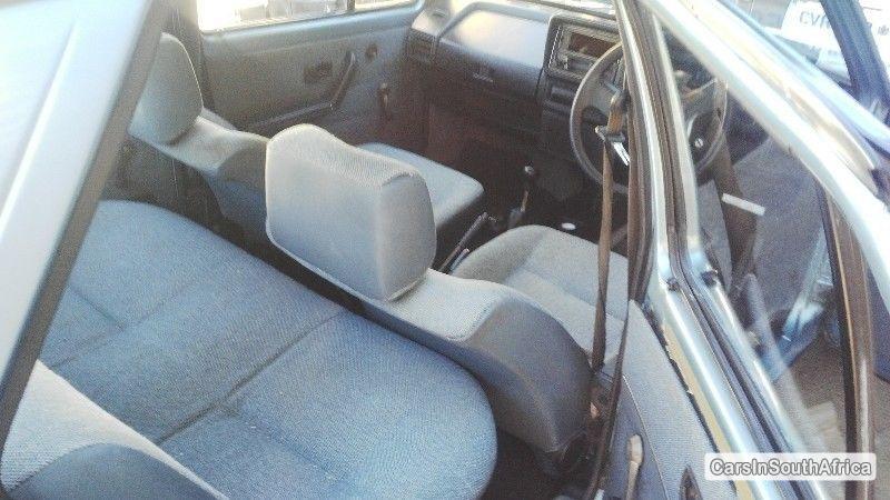 Volkswagen Fox Manual 1990 - image 5