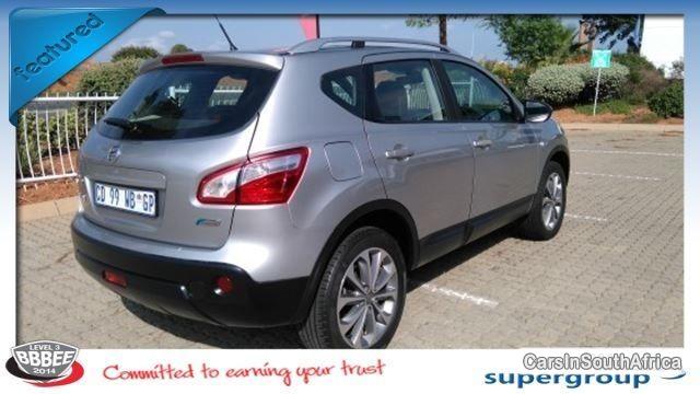 Nissan Qashqai Automatic 2012 - image 5