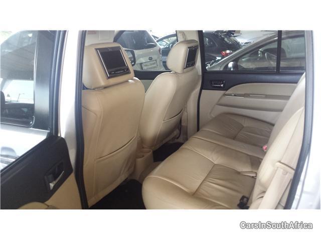 Ford Everest Manual 2010 - image 5