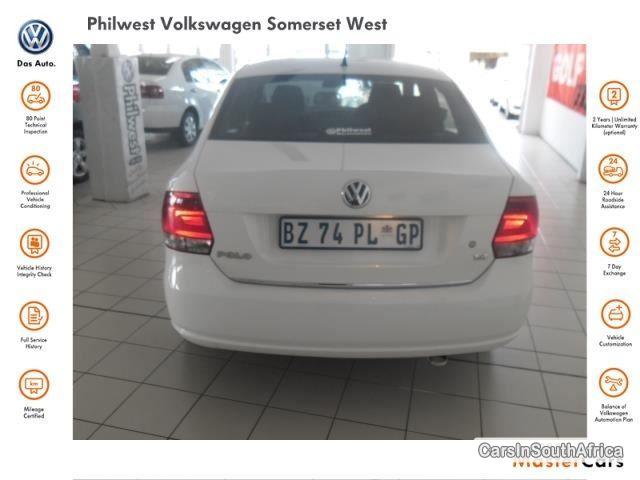 Volkswagen Polo Manual 2012 - image 5