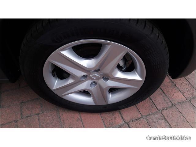 Renault Sandero Manual 2016 - image 5