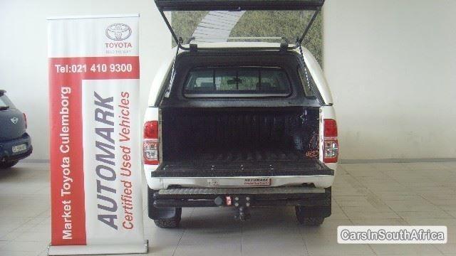 Toyota Hilux Automatic 2014 - image 5