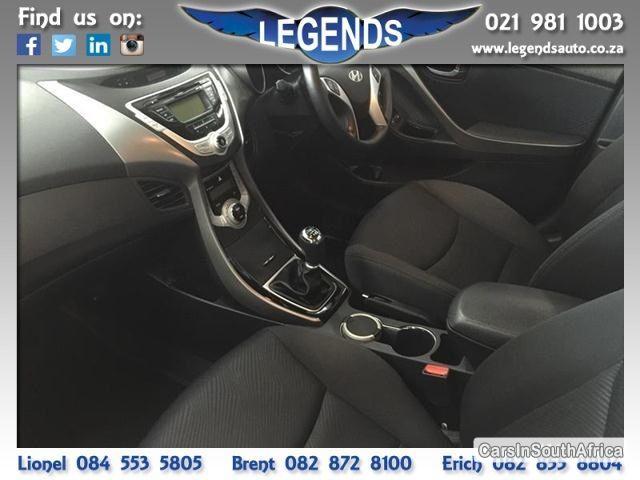Hyundai Elantra Manual 2012 - image 5