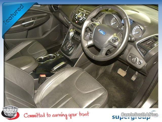 Ford Kuga Automatic 2013 - image 6