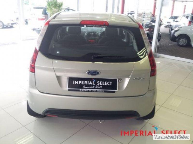 Ford Figo Manual 2010 - image 6