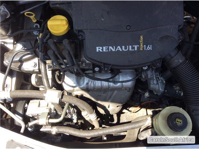 Renault Sandero Manual 2011 - image 6