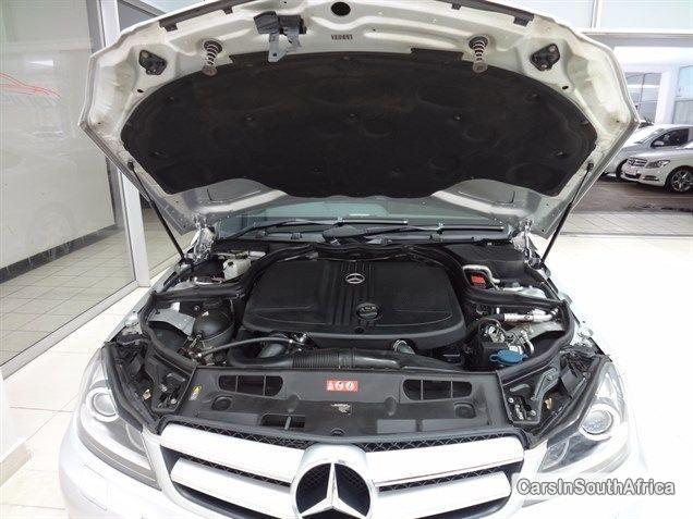 Mercedes Benz C-Class Automatic 2011 - image 6