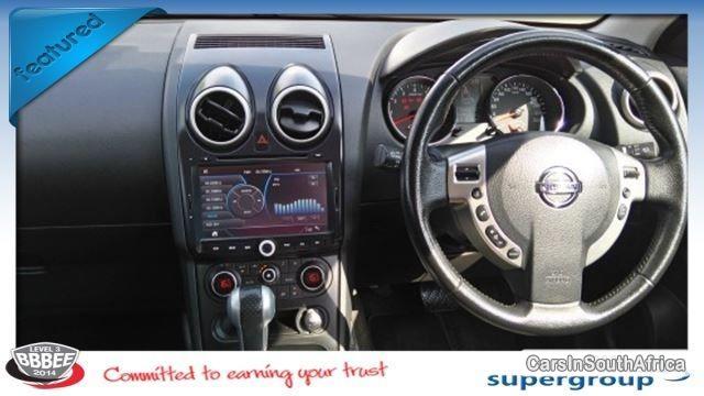 Nissan Qashqai Automatic 2012 - image 6