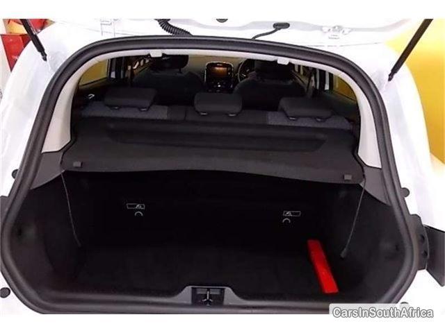 Renault Clio Manual 2014 - image 6