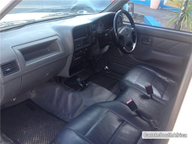 Isuzu KB250 Manual 2004 - image 6