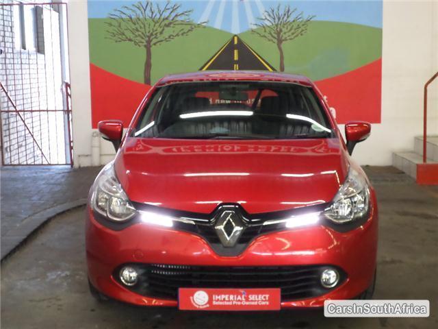 Renault Clio Manual 2015 - image 6