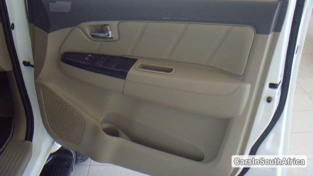 Toyota Fortuner Automatic 2013 - image 6