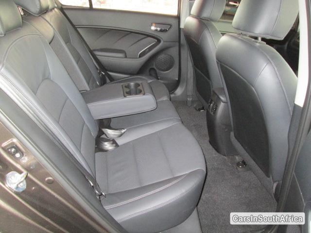 Kia Cerato Manual 2015 - image 6