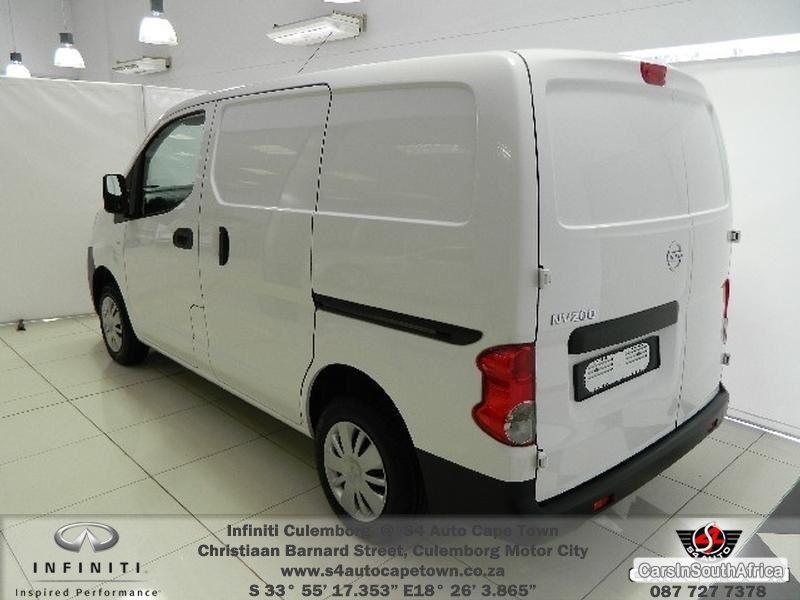 Nissan NV200 Manual 2014 - image 6