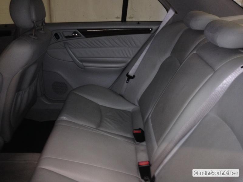 Mercedes Benz 200 Series Automatic 2004 - image 9