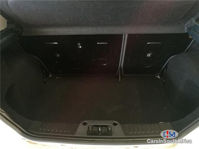 Ford Fiesta 1.4 Ambiente Manual 2010 - image 10