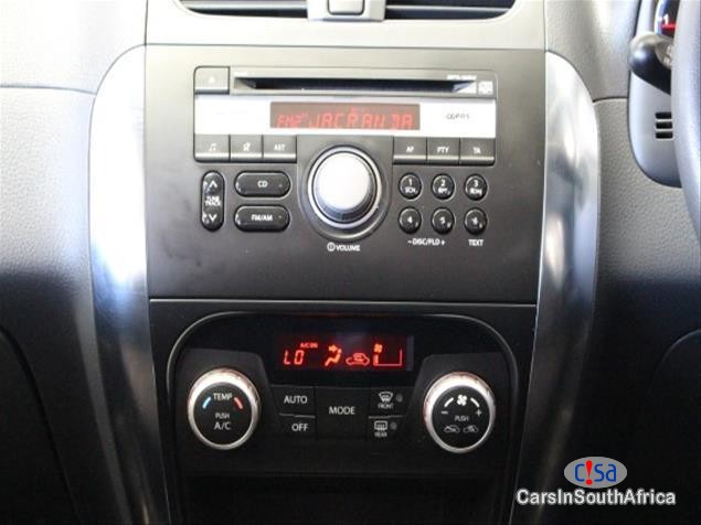 Suzuki SX4 Manual 2012 - image 10