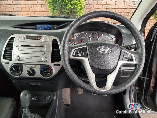 Hyundai i20 1.4 Manual 2012 - image 10