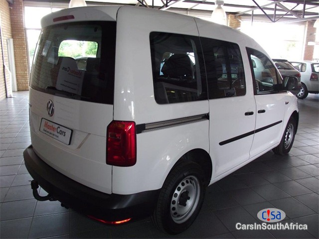 Volkswagen Caddy 1.6 Crew Bus Manual 2016 - image 10