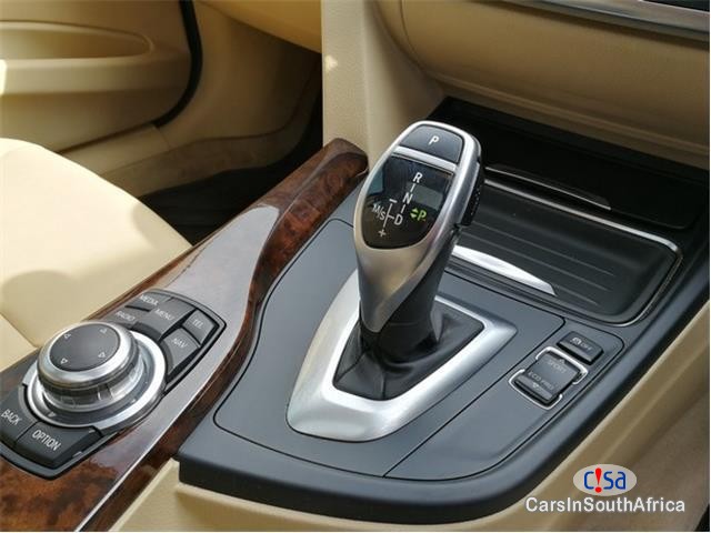 BMW 3-Series 320d Luxury Line Sport-Steptronic Automatic 2013 - image 10