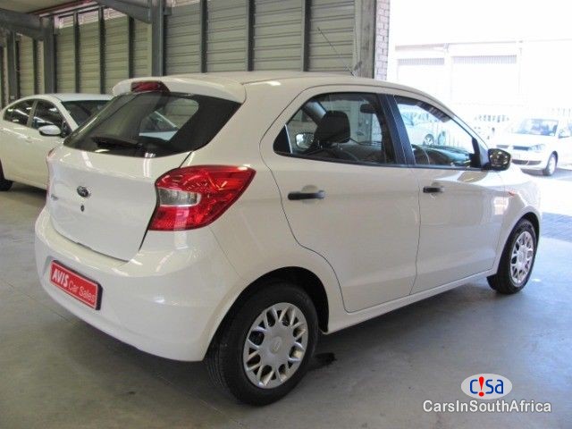 Ford Figo 1.5 AMBIENTE Manual 2017 - image 10