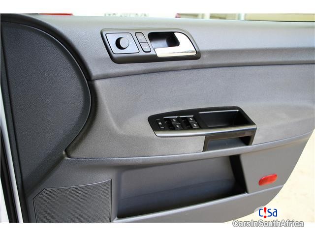 Volkswagen Polo 1.6 Manual 2009 - image 10