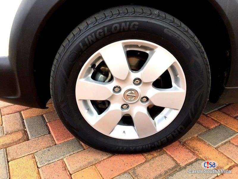 Nissan Livina 1.6 Acenta Manual 2014 - image 10