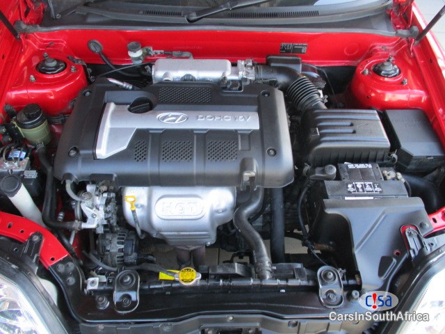 Hyundai Tiburon 2.0 GLS Manual 2004 - image 10