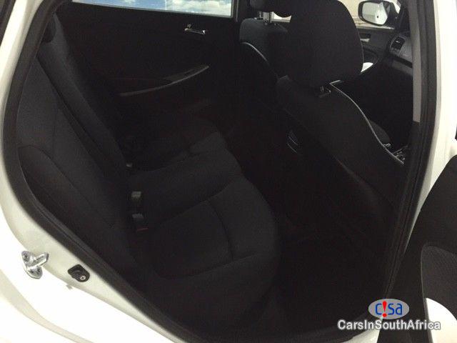 Hyundai Accent 1.6 GLS Manual 2014 - image 11