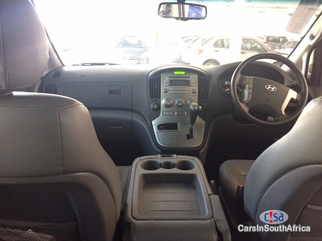 Hyundai H-1 2.5 Wagon VGT Automatic 2014 - image 11