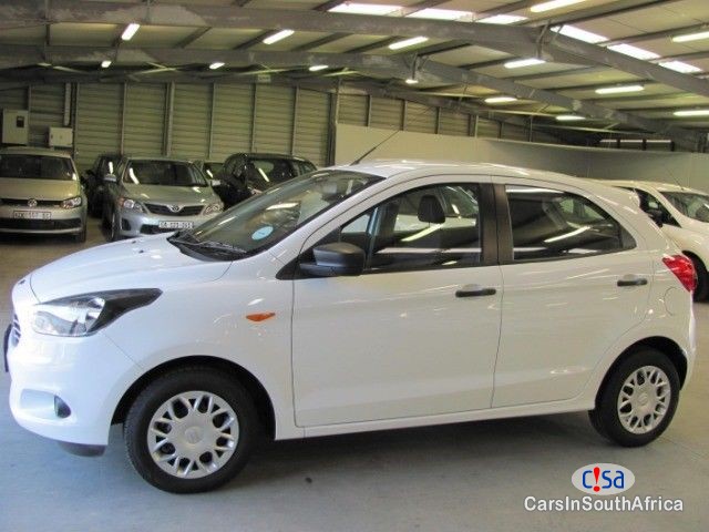 Ford Figo 1.5 AMBIENTE Manual 2017 - image 11