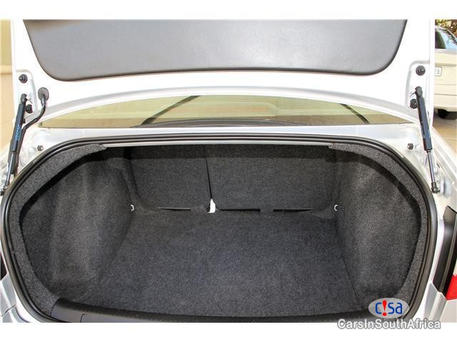 Volkswagen Polo 1.6 Manual 2009 - image 11