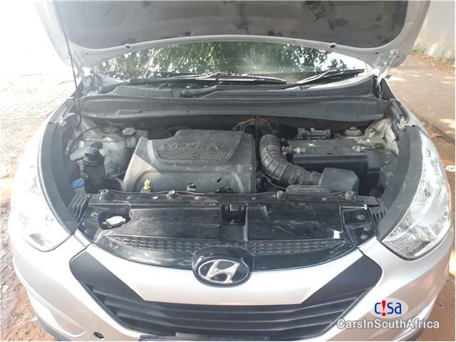 Hyundai ix35 2.0 CRDi Elite 4x4 Automatic 2010 - image 11