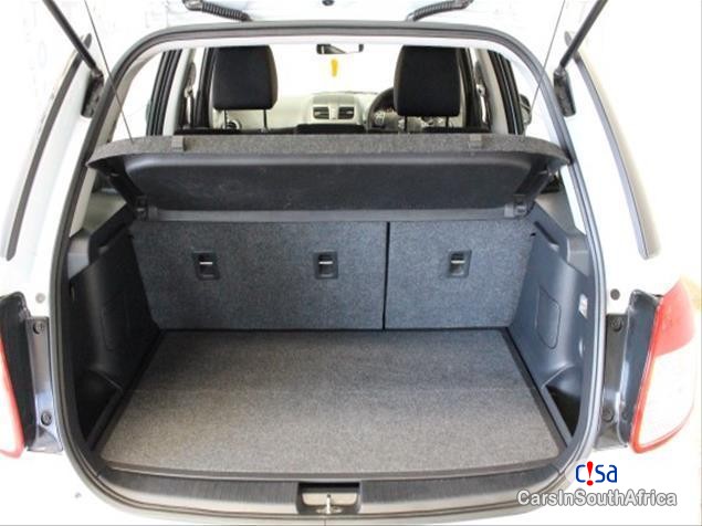 Suzuki SX4 Manual 2012 - image 12