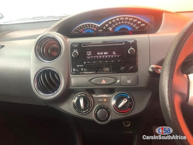Toyota Etios 1.5 Sprint Manual 2016 - image 12