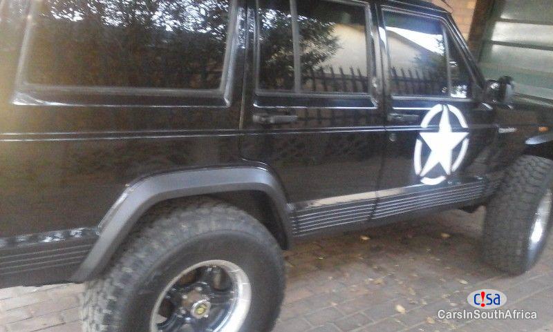 Picture of Jeep Cherokee Automatic 1994