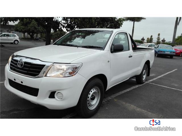Pictures of Toyota Hilux 2.5 D-4D Manual 2009