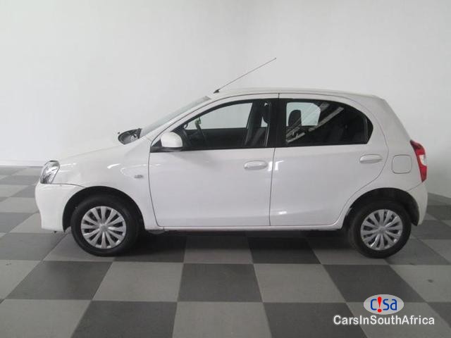Pictures of Toyota Etios 1.5 Sprint Manual 2014