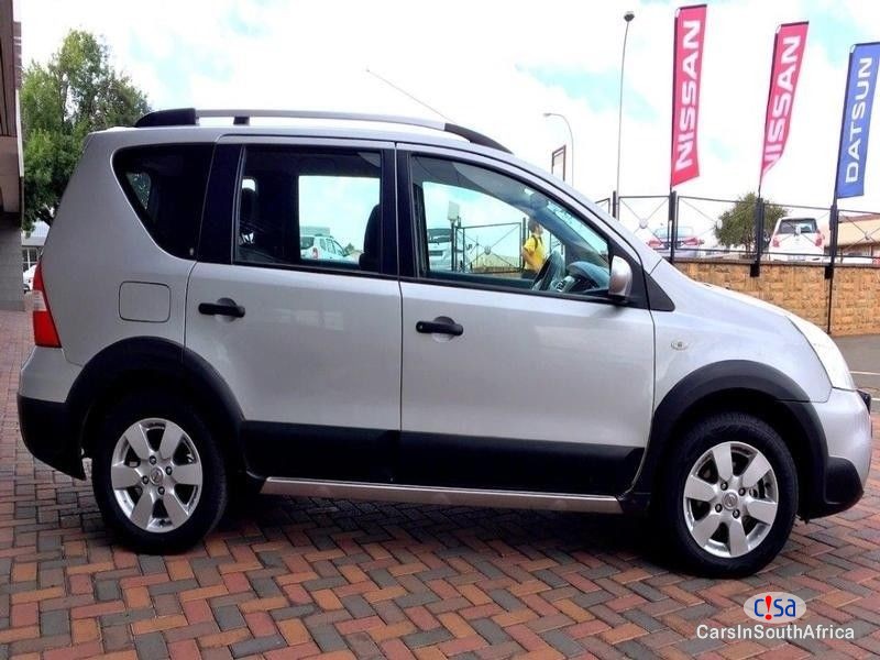 Pictures of Nissan Livina 1.6 Acenta Manual 2014