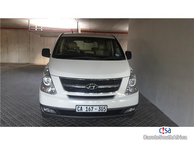 Hyundai H-1 2.5 Wagon VGT Automatic 2012