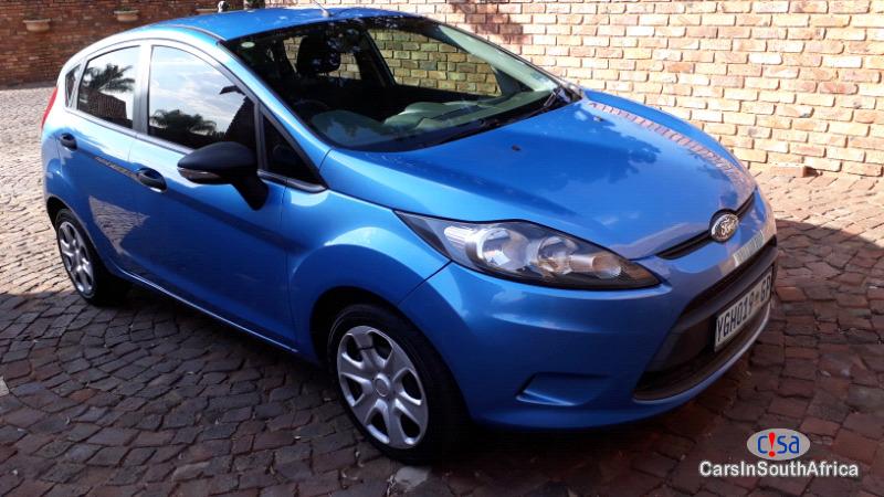 Ford Fiesta 1.6i Ambiente Manual 2009 - image 2