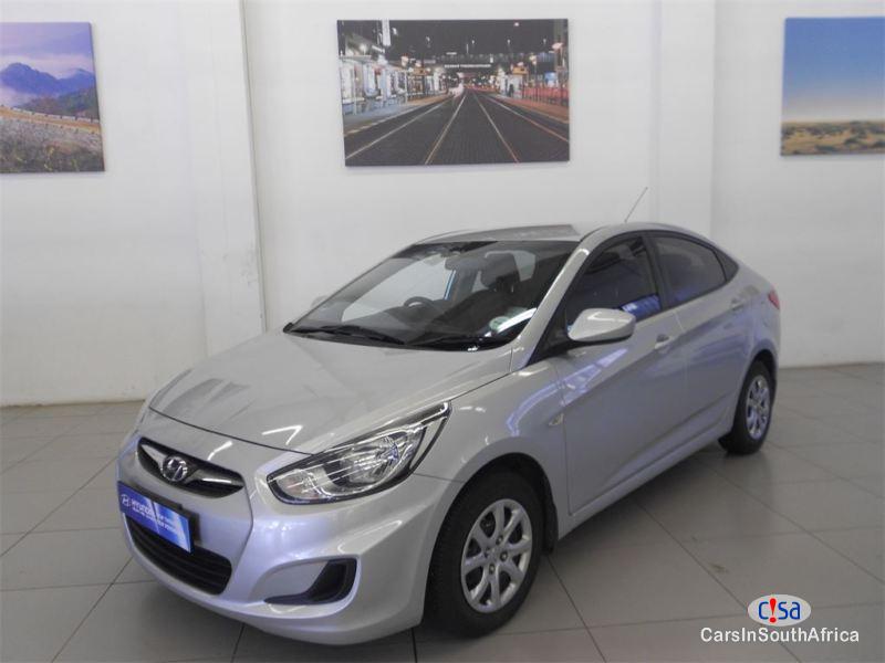 Hyundai Accent 1.6 GL Manual 2013 - image 2