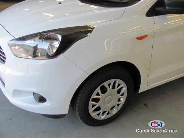 Ford Figo 1.5 AMBIENTE Manual 2017 - image 2