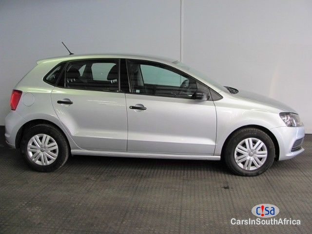 Volkswagen Polo 1.2 TSI TRENDLINE Manual 2017 - image 2